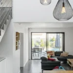 Maison moderne avec étage
