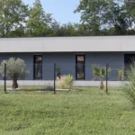 Maison à toit plat près de Langon