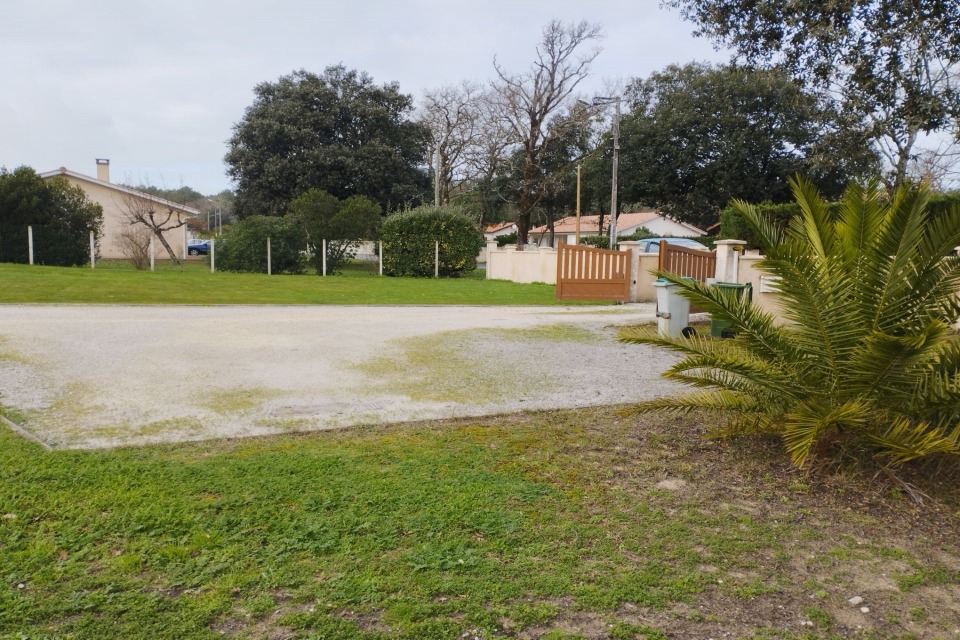 Terrain à bâtir à Le Verdon-sur-Mer (33123)