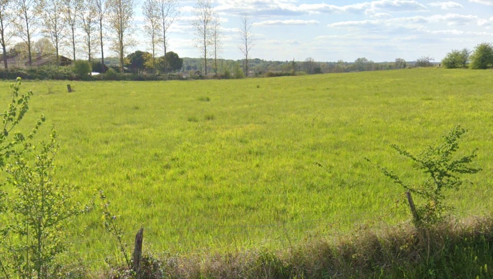 Terrain à bâtir à Lavergne (47800)