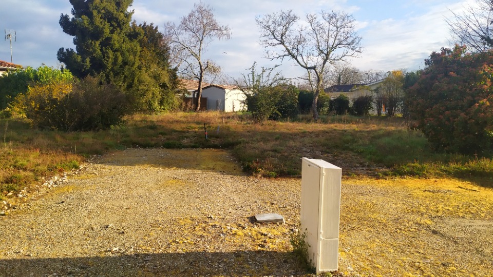 Terrain à bâtir à Arbanats (33640)