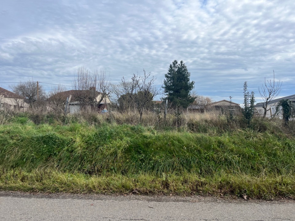 Terrain à bâtir à Montpouillan (47200)