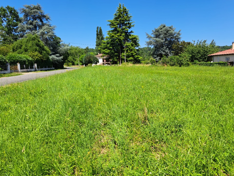 Terrain à bâtir à Sainte-Foy-la-Grande (33220)