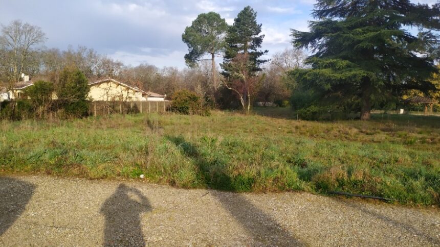Terrain à bâtir à Arbanats (33640)