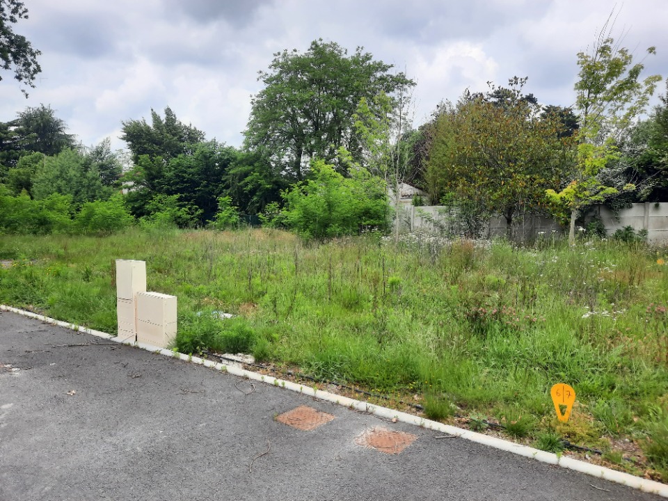 Terrain à bâtir à Salles (33770)