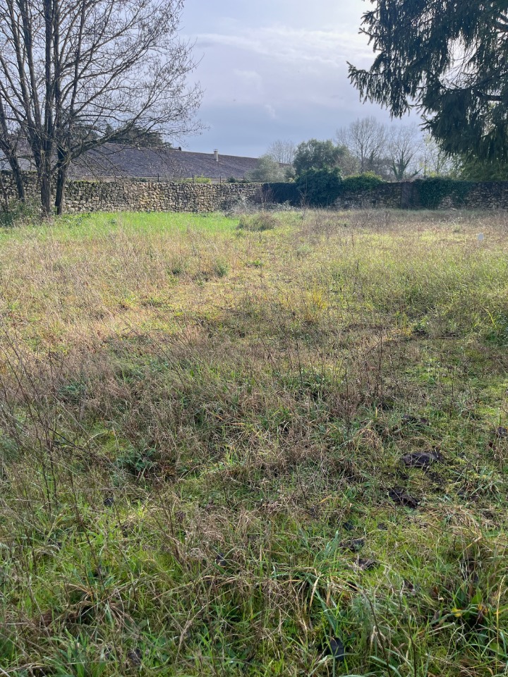 Terrain à bâtir à Preignac (33210)