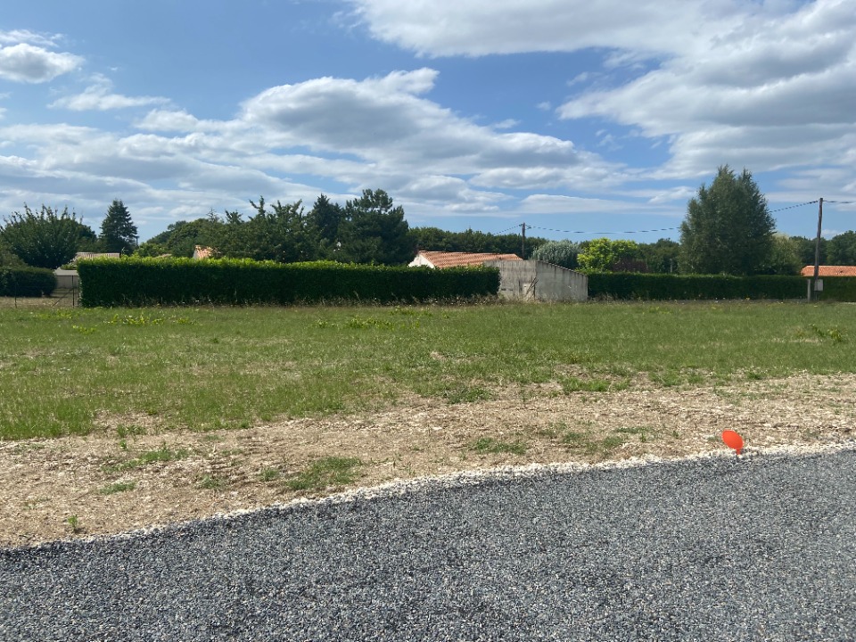Terrain à bâtir à Cognac (16100)
