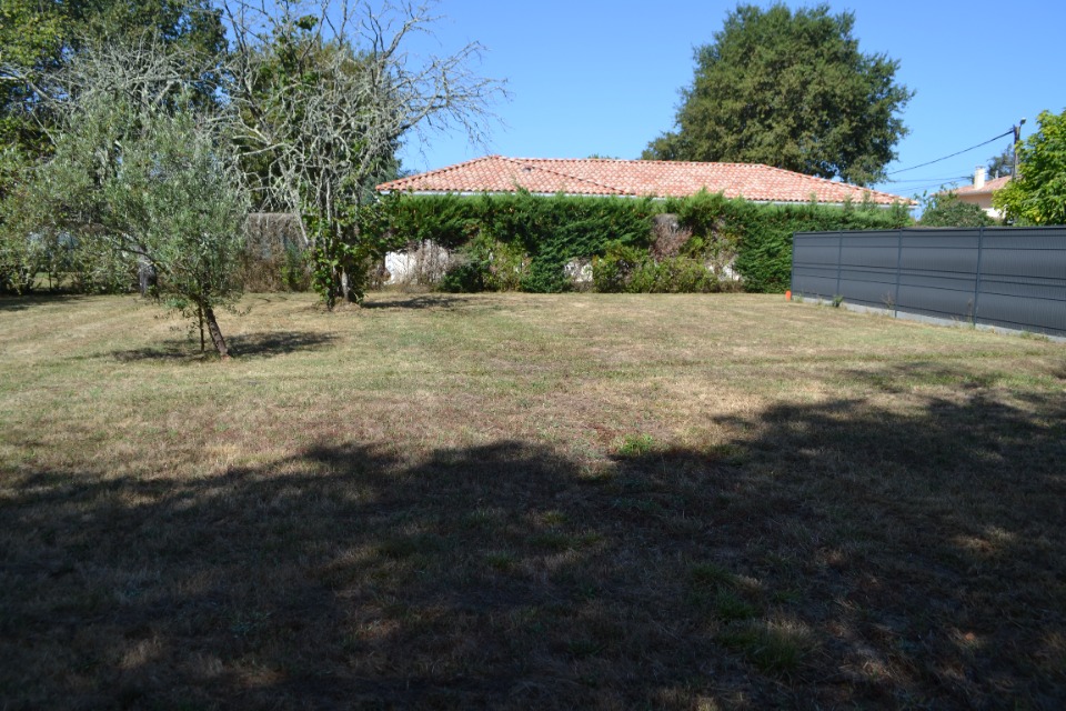 Terrain à bâtir à Gujan-Mestras (33470)
