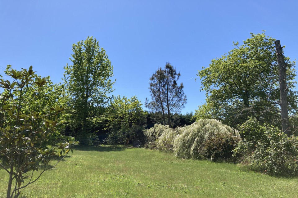 Terrain à bâtir à Gastes (40160)