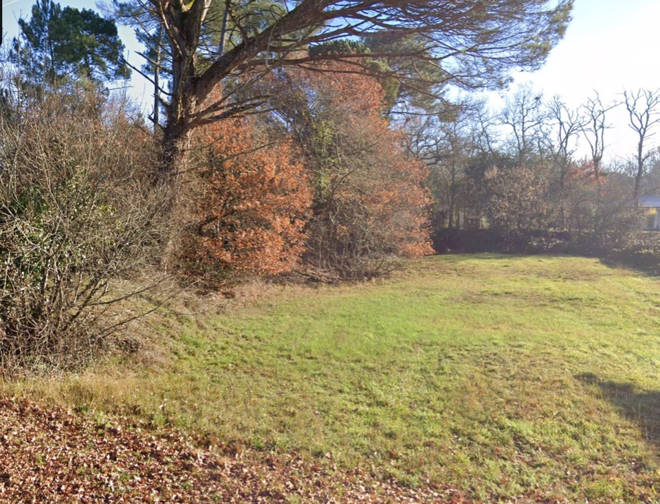 Terrain à bâtir à Vayres (33870)