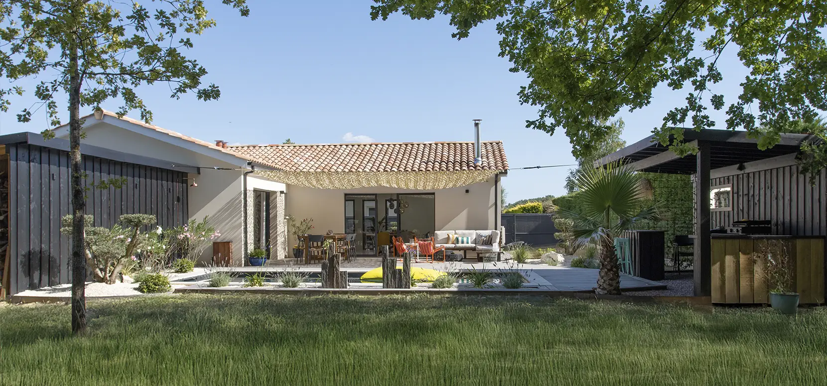 Jolie maison en L sur la rive droite bordelaise