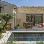 Jolie maison en L sur la rive droite bordelaise