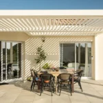 Maison en L avec piscine