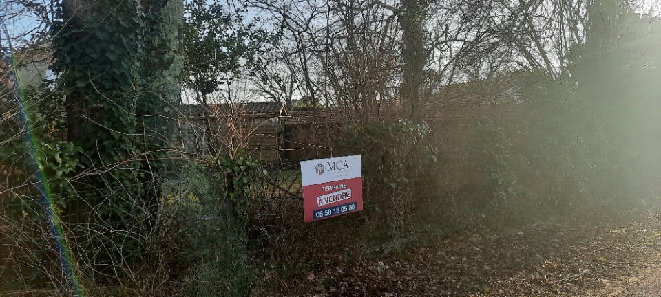 Terrain à bâtir à Lugos (33830)