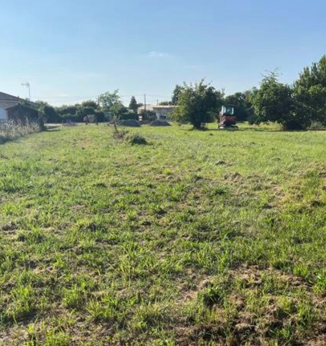 Terrain à bâtir à Sendets (33690)