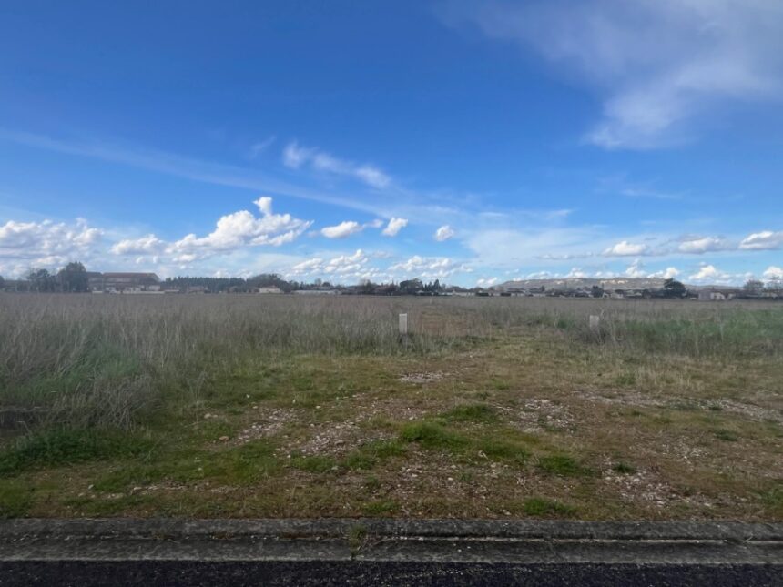 Terrain à bâtir à Aiguillon (47190)