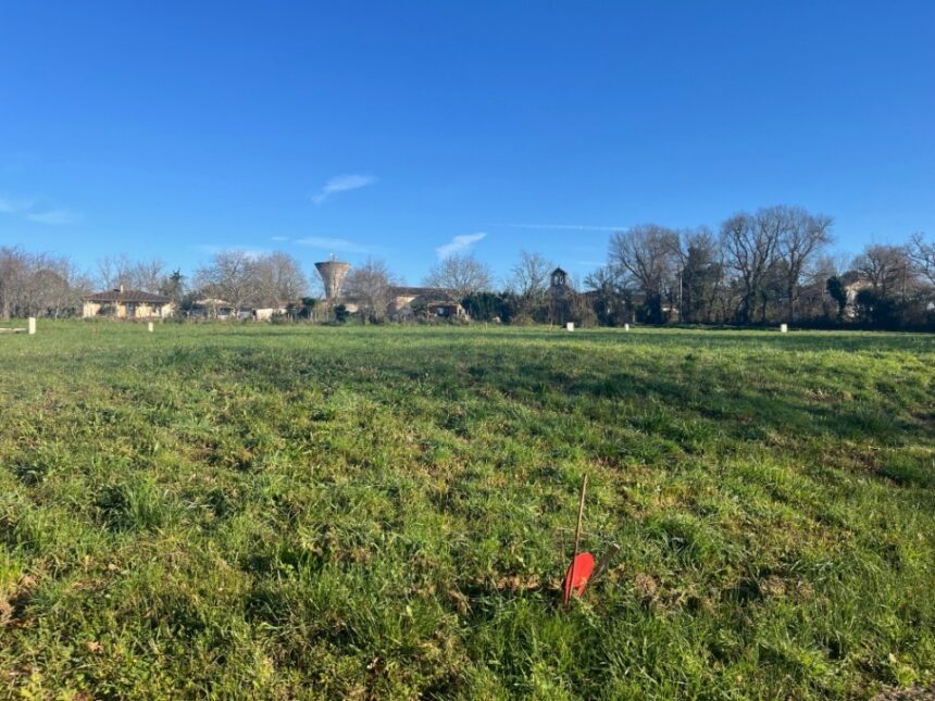 Terrain à bâtir à Beauziac (47700)