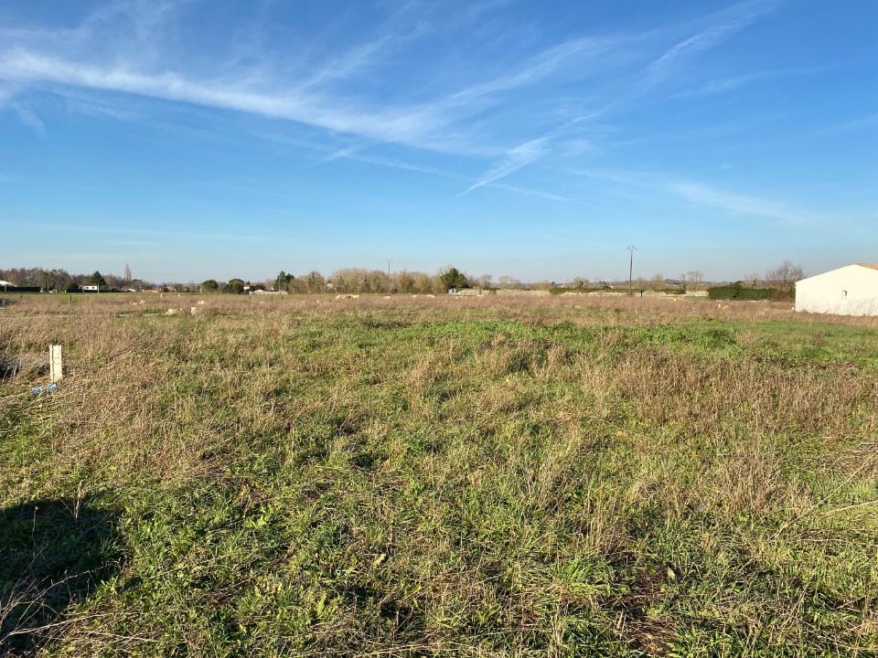 Terrain à bâtir à Port-d’Envaux (17350)