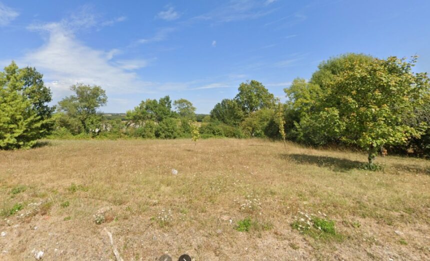 Terrain à bâtir à Monmadalès (24560)