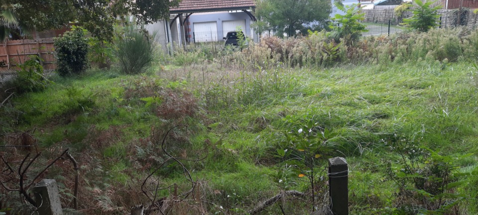 Terrain à bâtir à Lugos (33830)