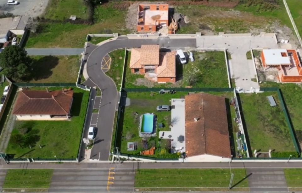 Terrain à bâtir à Le Haillan (33185)