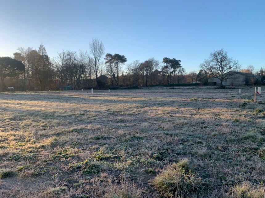 Terrain à bâtir à Houeillès (47420)