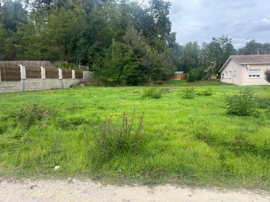 Terrain à bâtir à Samazan (47250)