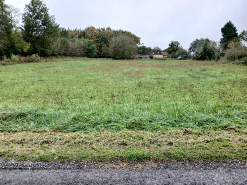Maison à construire à La Douze (24330)