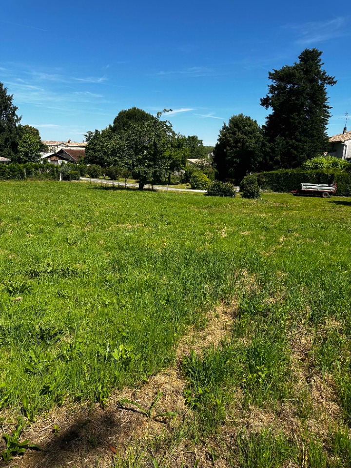 Terrain à bâtir à Génissac (33420)