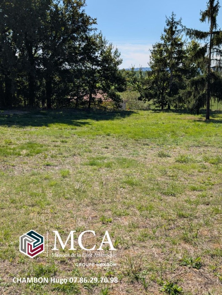 Terrain à bâtir à Saint-Hilaire-de-Lusignan (47450)