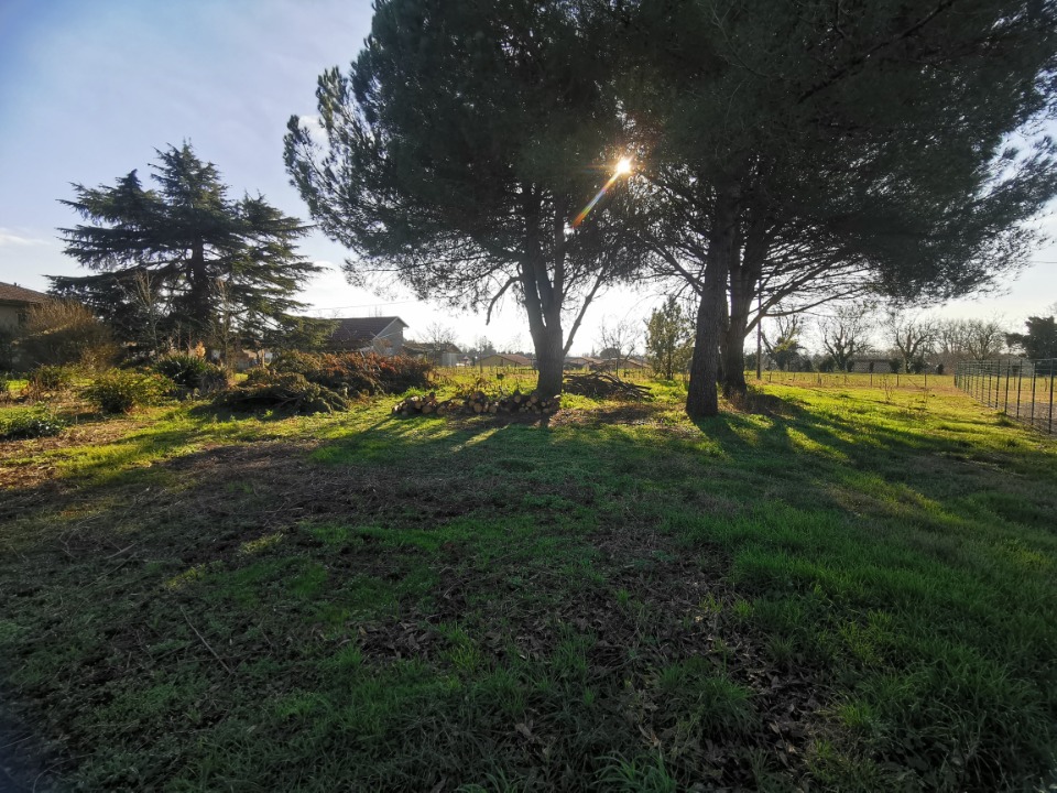 Terrain à bâtir à Saint-Maixant (33490)