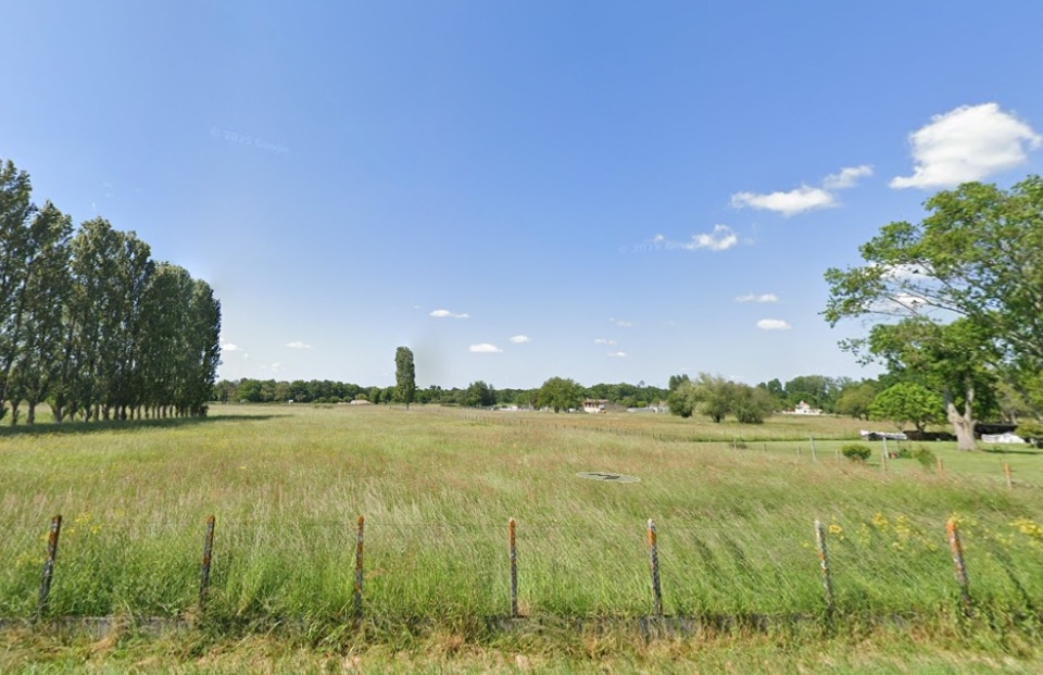 Terrain à bâtir à Saint-Savin (33920)