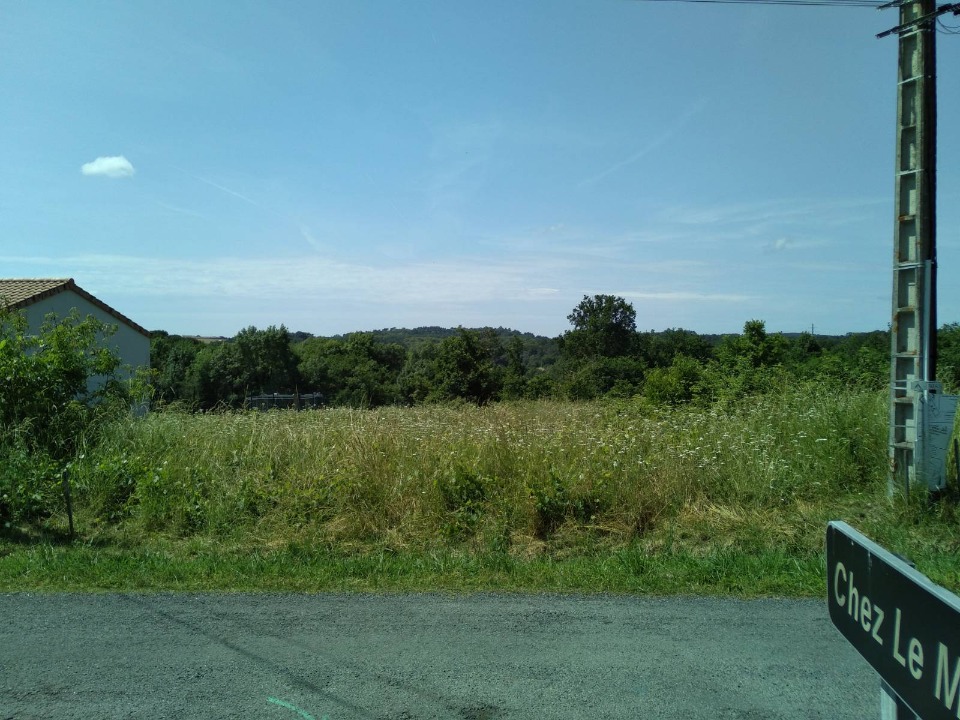 Terrain à bâtir à Orignolles (17210)