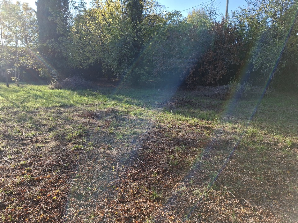 Terrain à bâtir à Prigonrieux (24130)