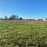 Terrain à bâtir à Grézac (17120)