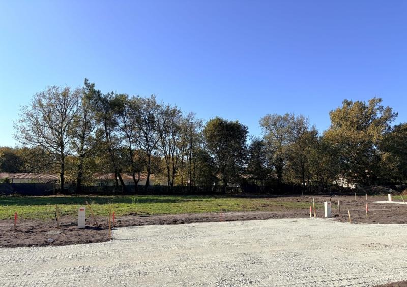 Terrain à bâtir à Le Taillan-Médoc (33320)
