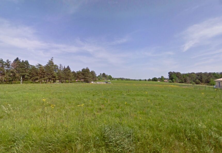 Terrain à bâtir à Ginestet (24130)