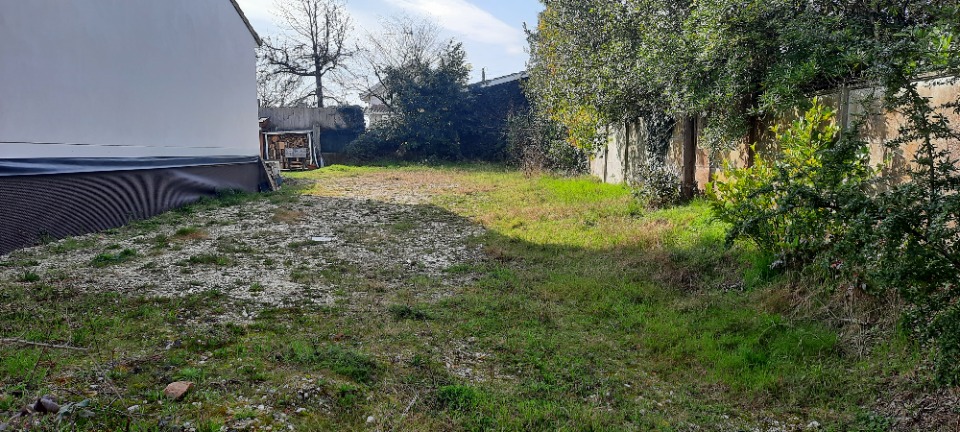 Terrain à bâtir à Bordeaux (33000)