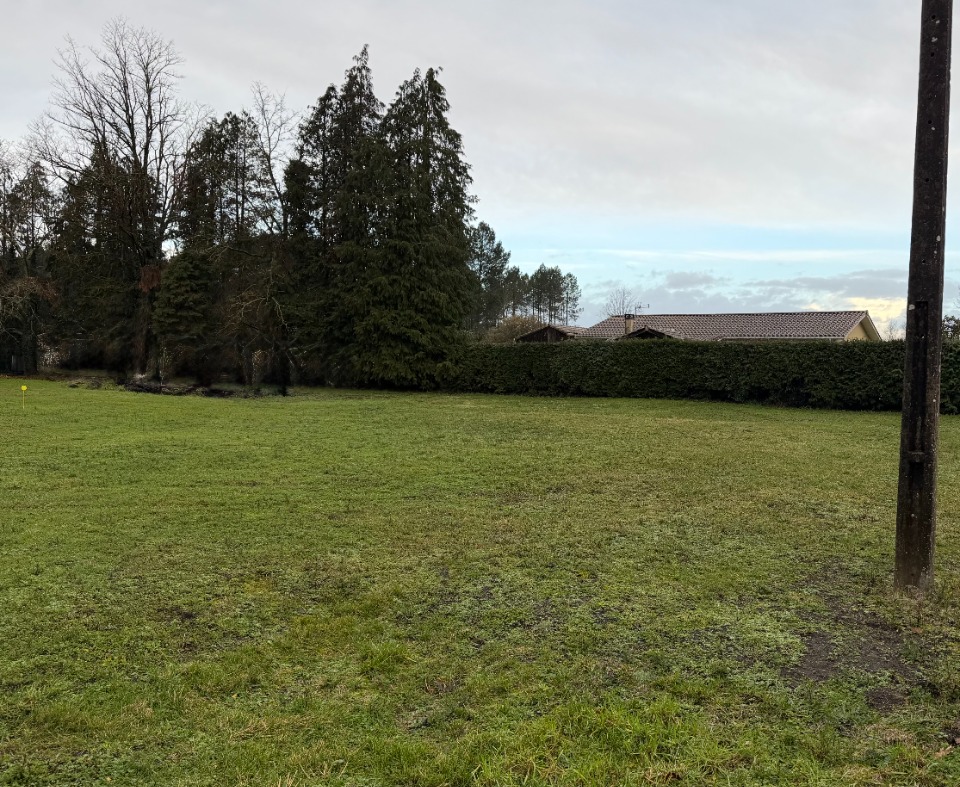 Terrain à bâtir à Saint-Symphorien (33113)