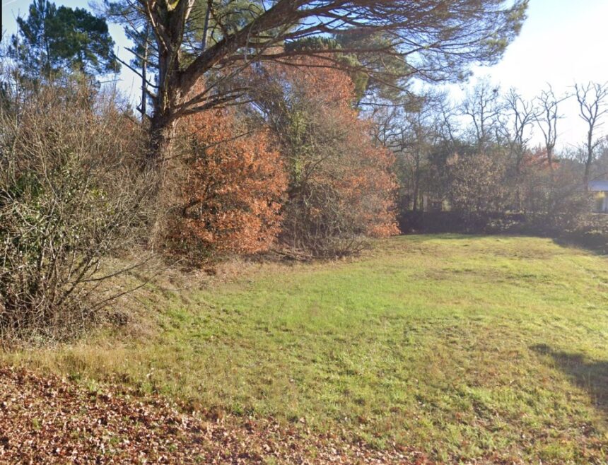 Terrain à bâtir à Cabanac-et-Villagrains (33650)