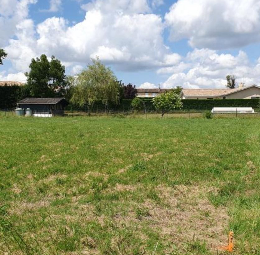 Terrain à bâtir à Madirac (33670)