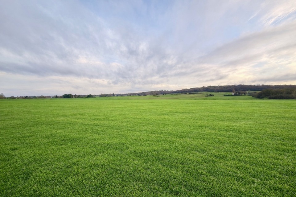 Terrain à bâtir à Saint-Germain-et-Mons (24520)