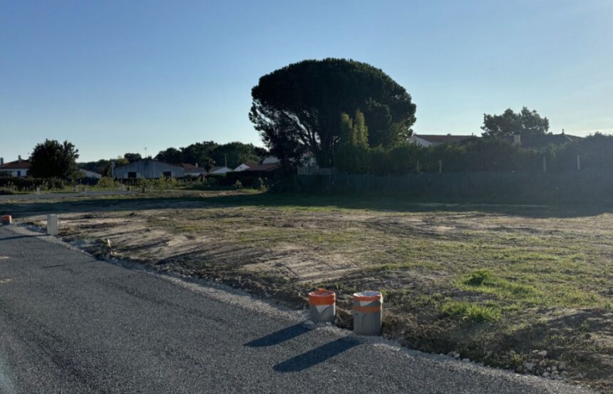 Terrain à bâtir à Vaux-sur-Mer (17640)