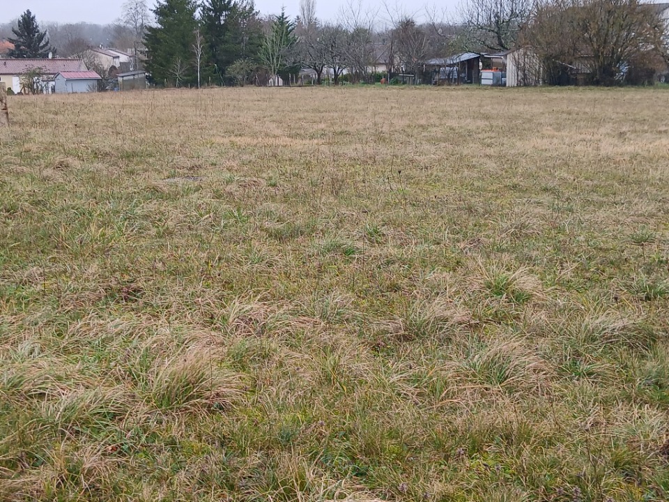 Terrain à bâtir à Verteillac (24320)