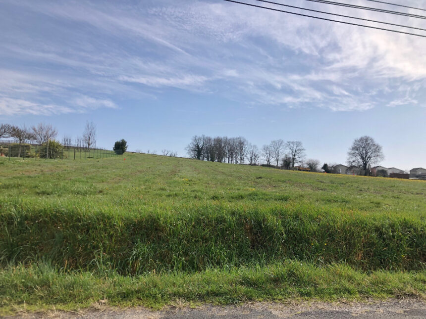 Maison à construire à Saint-Savin (33920)