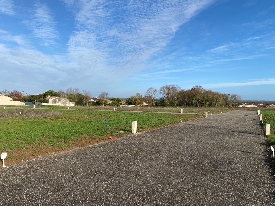 Terrain à bâtir à Port-des-Barques (17730)
