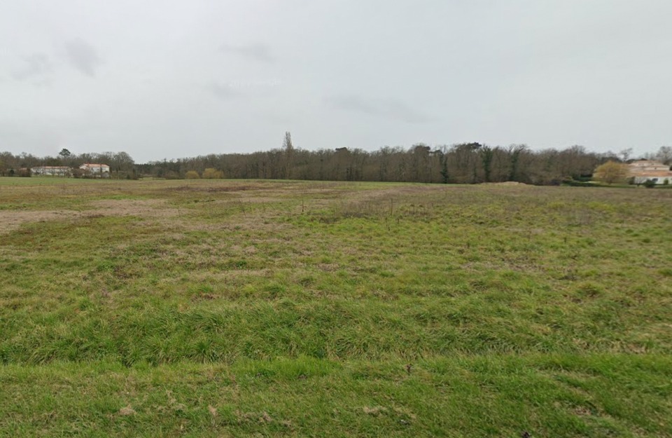 Terrain à bâtir à Les Mathes (17570)