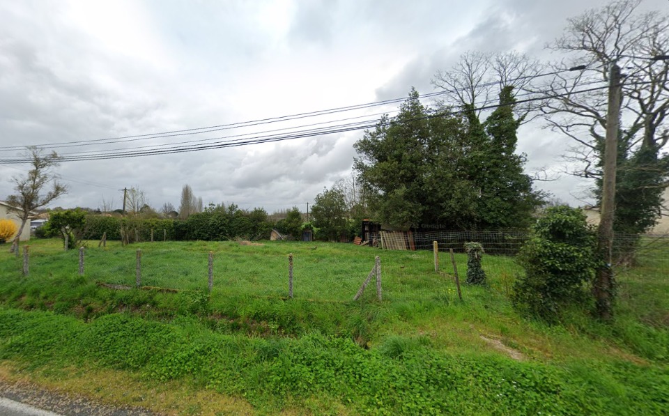 Terrain à bâtir à Ambarès-et-Lagrave (33440)