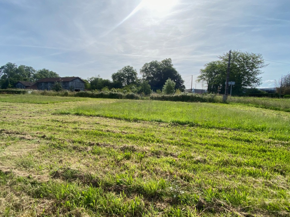 Terrain à bâtir à Gardonne (24680)