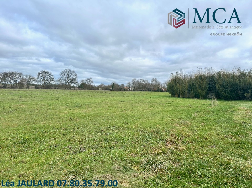 Terrain à bâtir à Saint-Georges-du-Bois (17700)